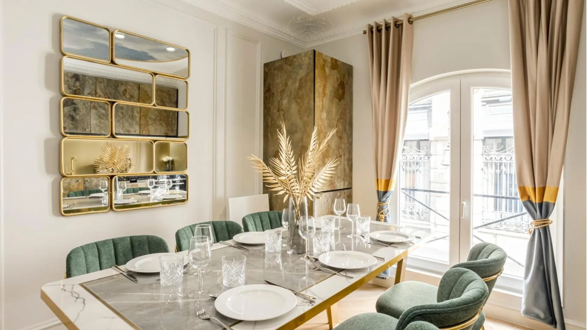 Apartment Merveil - Luxury Suite - Opera - Rougemont II Paris France
